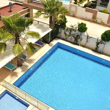 Lejlighedshotel Happy Family 3*