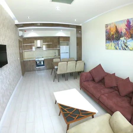 Happy Family Apartmanhotel 3*