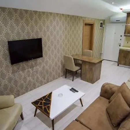 Apartmanhotel Happy Family 3*