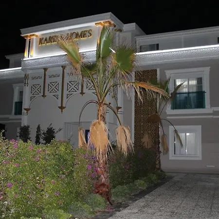 Aparthotel Happy Family 3*
