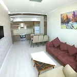Happy Family Aparthotel 3*
