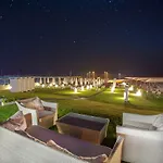 Aparthotel Happy Family 3*