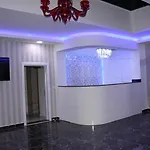 Happy Family Aparthotel 3*